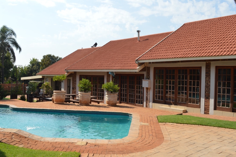 4 Bedroom Property for Sale in Doringkruin North West